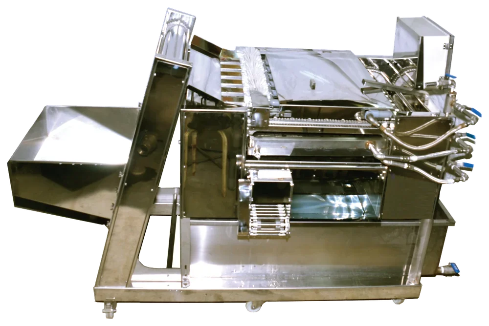 Egg processing equipment